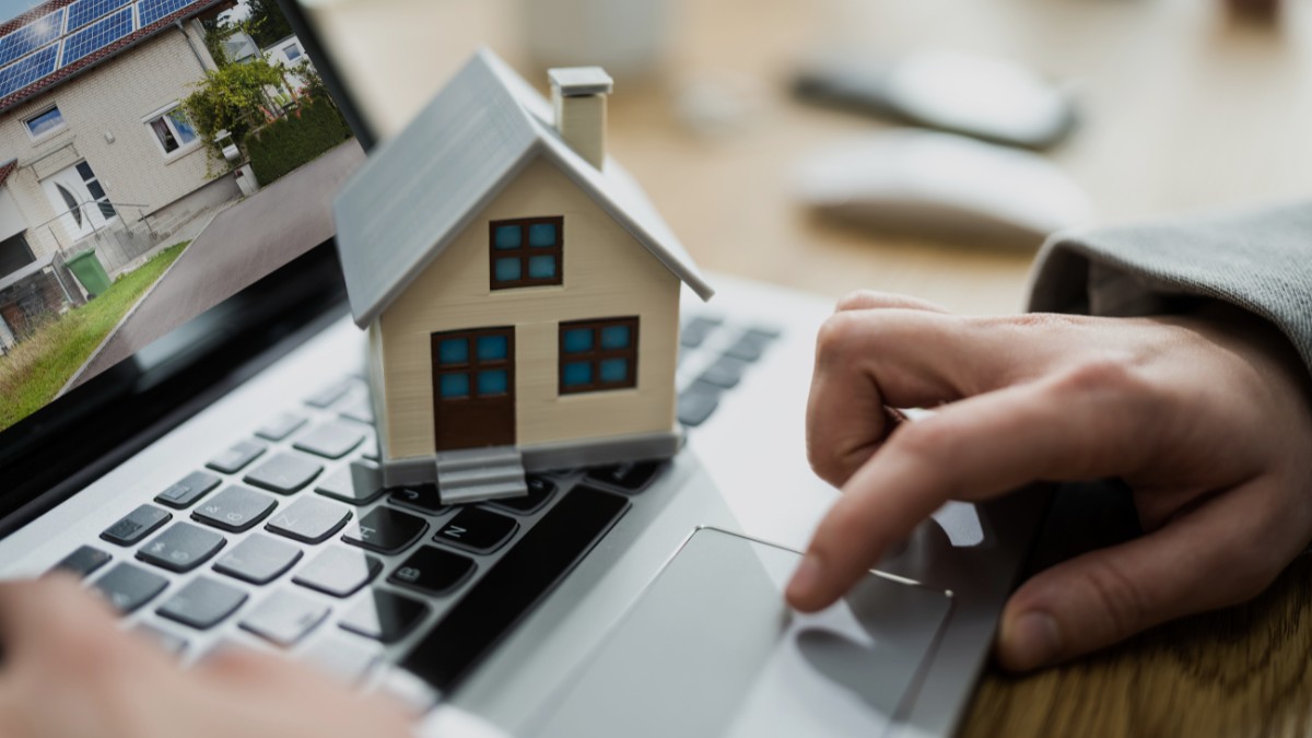 Building a Strong Online Presence for Real Estate agents